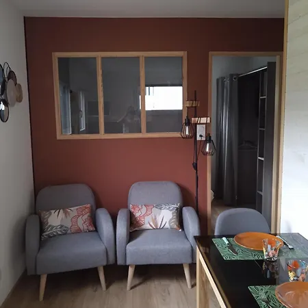 Apartment La Dependance Des Garennes *