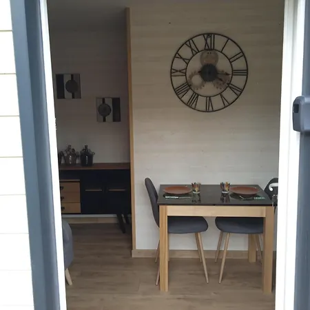 Apartment La Dependance Des Garennes