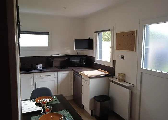 Apartment La Dependance Des Garennes